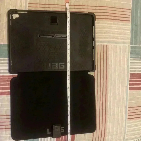 UAG Metropolis  IPad case for iPad 11(2018) first generation - Picture 5 of 11
